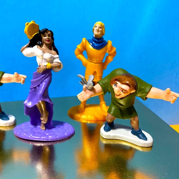 DISNEY VINTAGE 90s HUNCHBACK OF NOTRE DAME FROLLE PVC FIGURES BUNDLE OF 6 - Picture 5 of 13